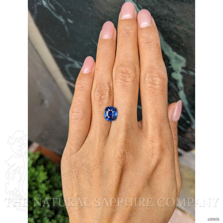 3.32 Ct. Blue Sapphire from Ceylon (Sri Lanka)