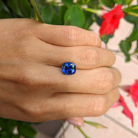 3.57 Ct. Blue Sapphire from Ceylon (Sri Lanka) Life Style