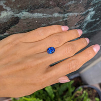 3.33 Ct. Blue Sapphire from Ceylon (Sri Lanka) Life Style