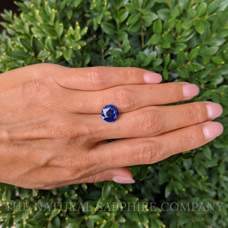 4.36 Ct. Blue Sapphire from Ceylon (Sri Lanka)