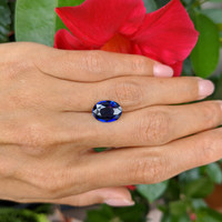 4.24 Ct. Blue Sapphire from Ceylon (Sri Lanka) Life Style