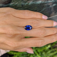 3.94 Ct. Blue Sapphire from Ceylon (Sri Lanka) Life Style