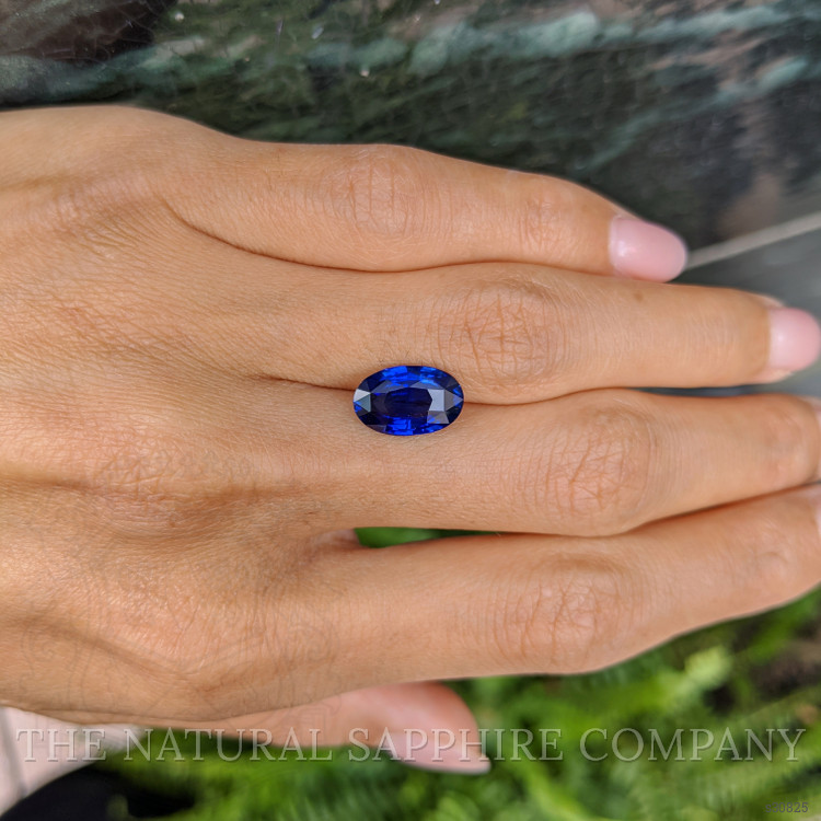 3.94 Ct. Blue Sapphire from Ceylon (Sri Lanka)