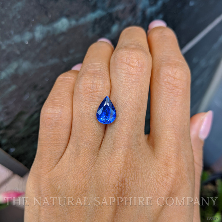 4.22 Ct. Blue Sapphire from Ceylon (Sri Lanka)