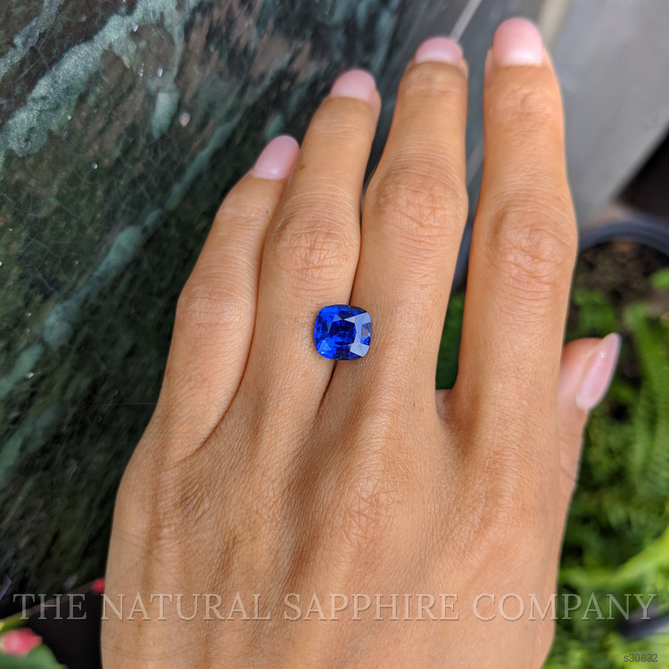 3.77 Ct. Blue Sapphire from Ceylon (Sri Lanka)