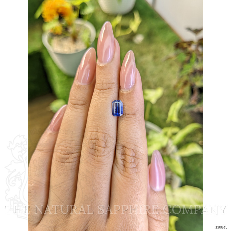 1.36 Ct. Bi Color Sapphire from Ceylon (Sri Lanka)