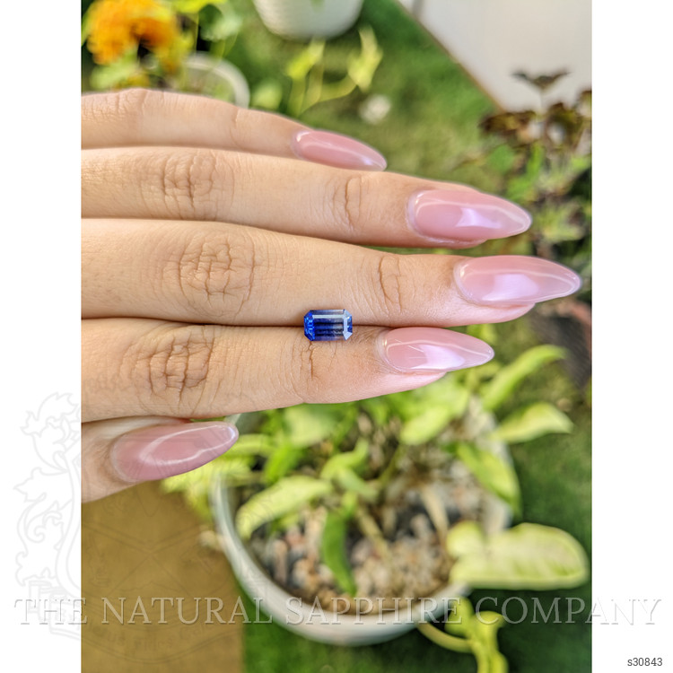 1.36 Ct. Bi Color Sapphire from Ceylon (Sri Lanka)