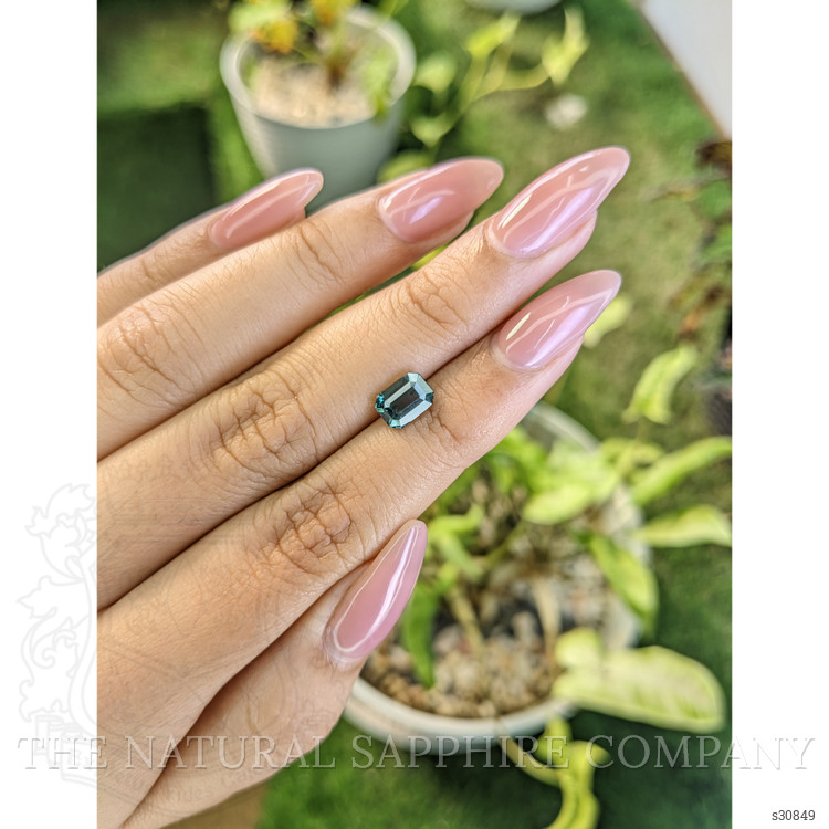 1.80 Ct. Bluish Green Sapphire from Ceylon (Sri Lanka)