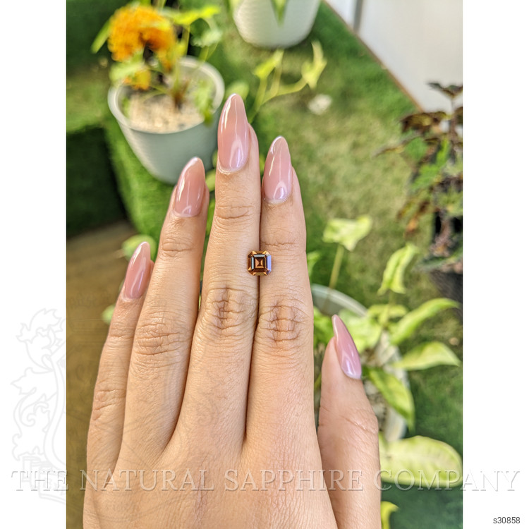 1.24 Ct. Yellowish Brown Sapphire from Ceylon (Sri Lanka)