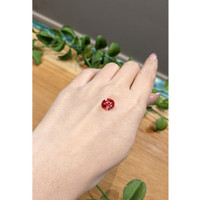 3.54 Ct. Reddish Orange Sapphire from Ceylon (Sri Lanka) Life Style