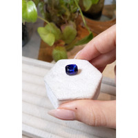 6.03 Ct. Blue Sapphire from Ceylon (Sri Lanka) Life Style