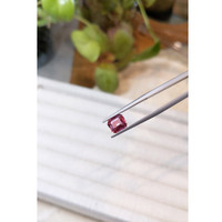 1.53 Ct. Padparadscha Sapphire from Ceylon (Sri Lanka) Life Style