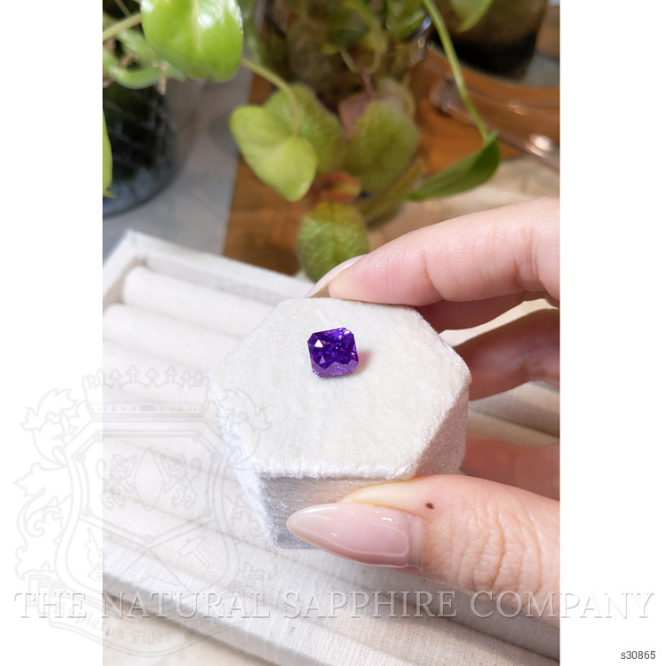 4.64 Ct. Purple Sapphire from Ceylon (Sri Lanka)