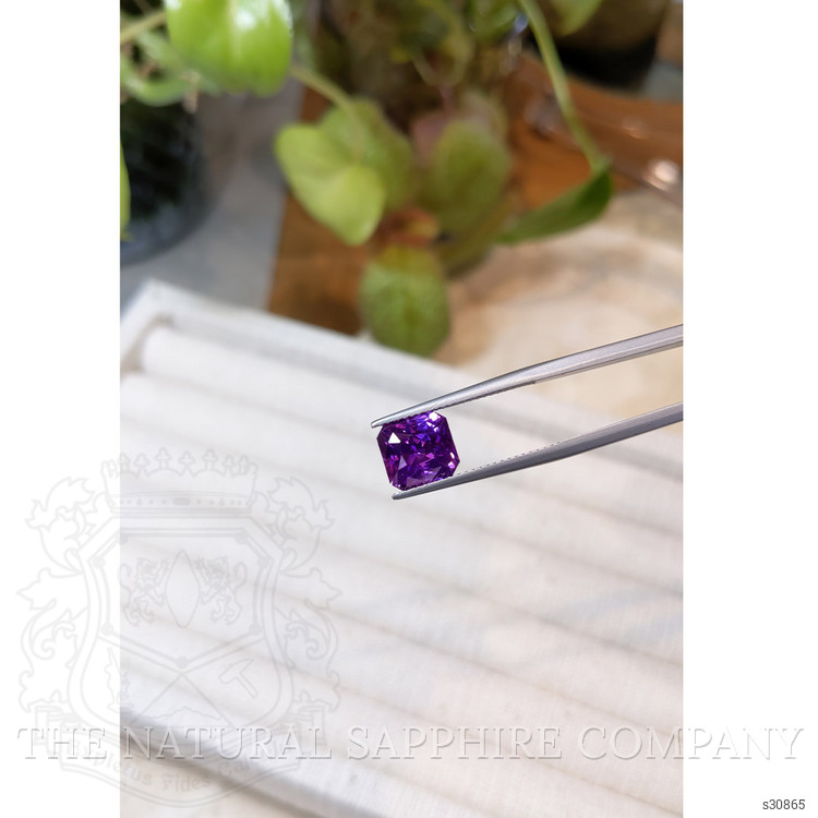4.64 Ct. Purple Sapphire from Ceylon (Sri Lanka)
