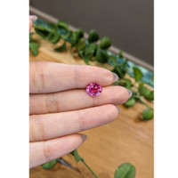 3.02 Ct. Pink Sapphire from Ceylon (Sri Lanka) Life Style