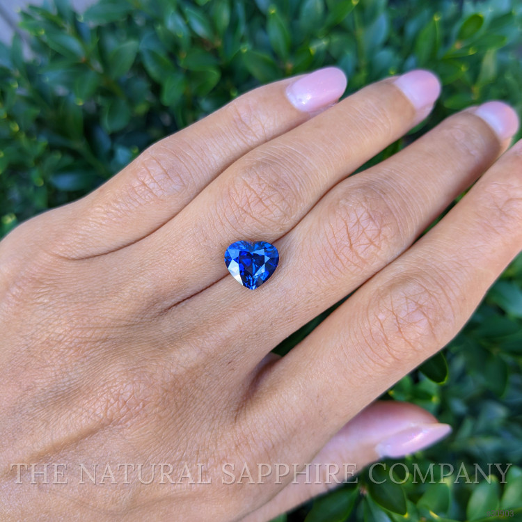 4.06 Ct. Blue Sapphire from Ceylon (Sri Lanka)