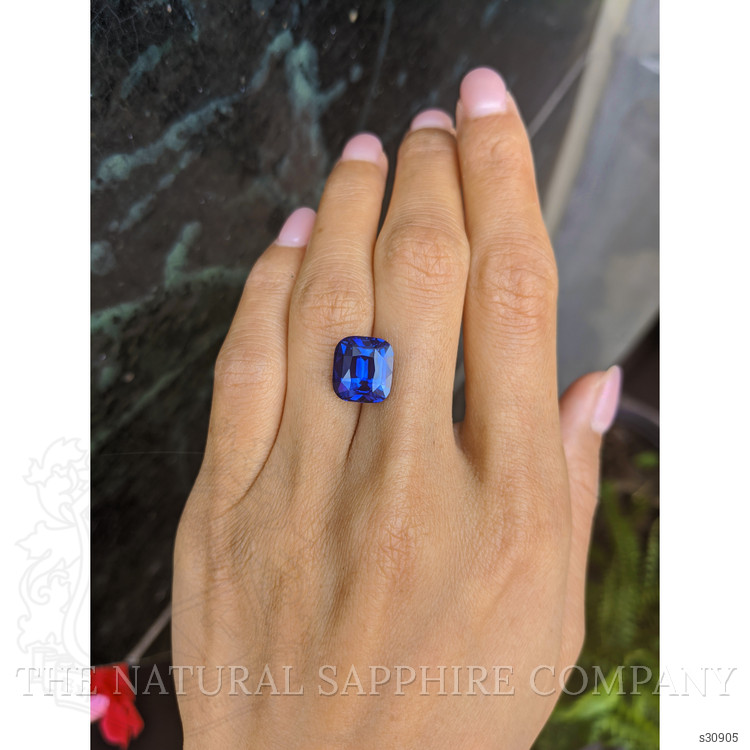 9.02 Ct. Blue Sapphire from Ceylon (Sri Lanka)