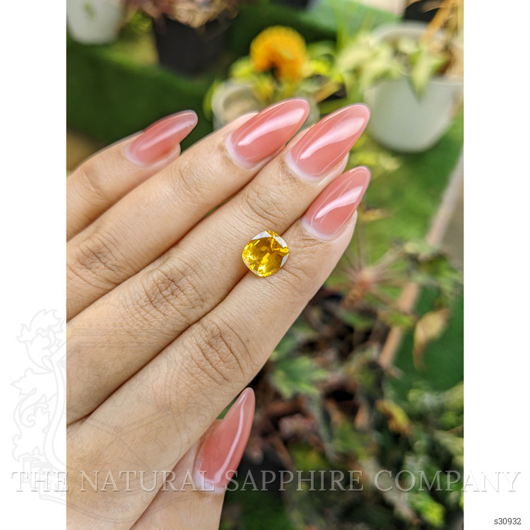 3.03 Ct. Yellow Sapphire from Ceylon (Sri Lanka)