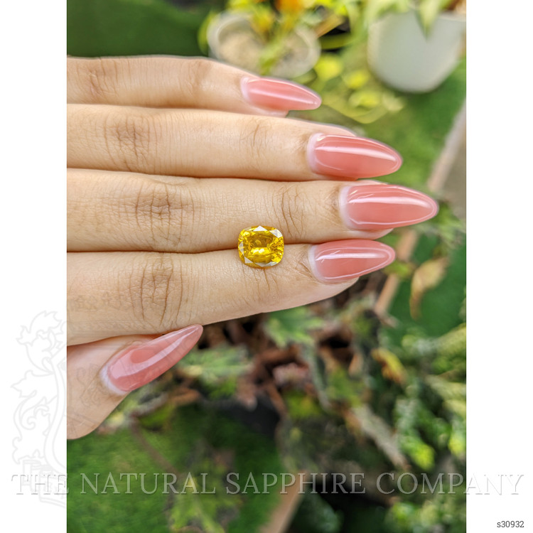 3.03 Ct. Yellow Sapphire from Ceylon (Sri Lanka)