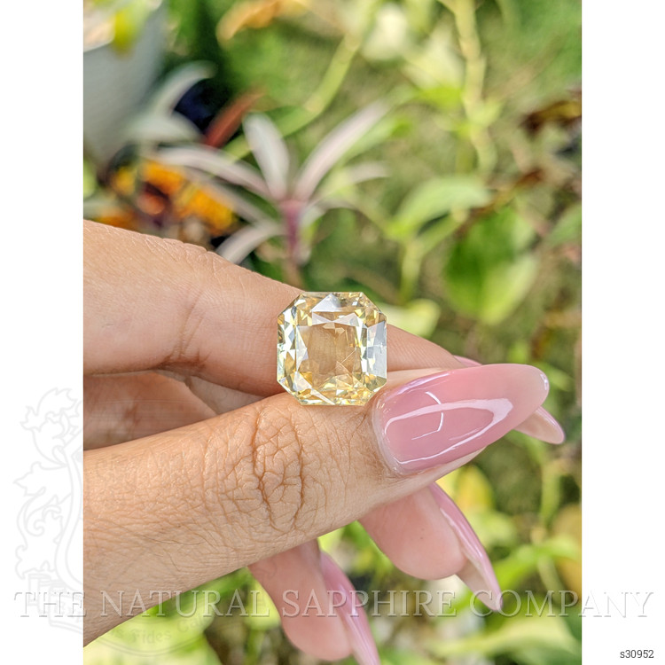 12.56 Ct. Yellow Sapphire from Ceylon (Sri Lanka)