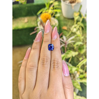 2.81 Ct. Blue Sapphire from Ceylon (Sri Lanka) Life Style