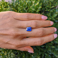 4.58 Ct. Blue Sapphire from Ceylon (Sri Lanka) Life Style