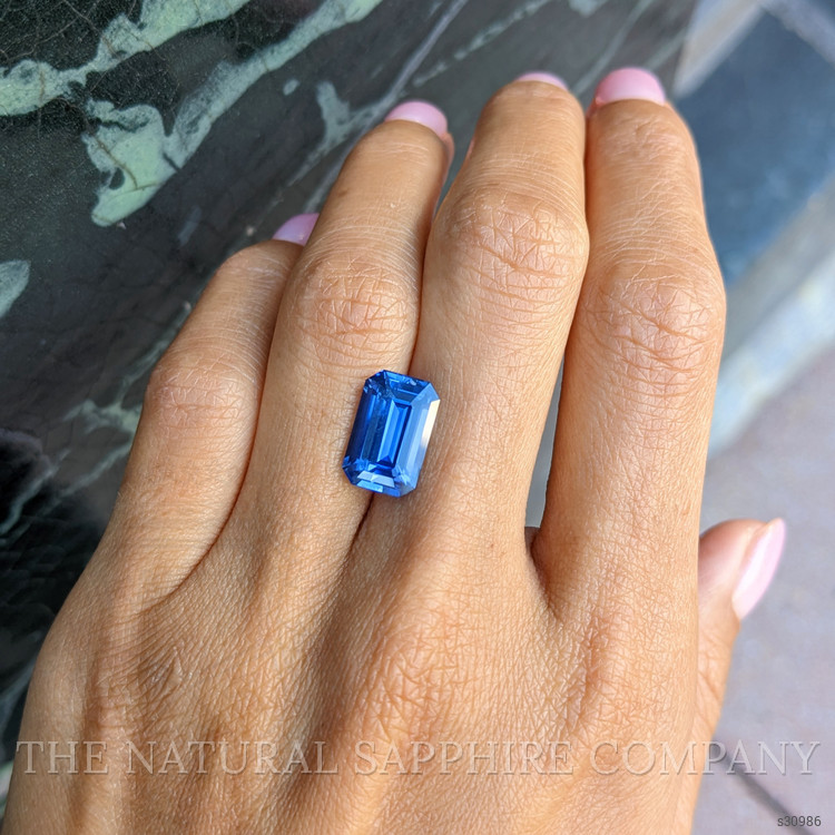 6.20 Ct. Blue Sapphire from Ceylon (Sri Lanka)