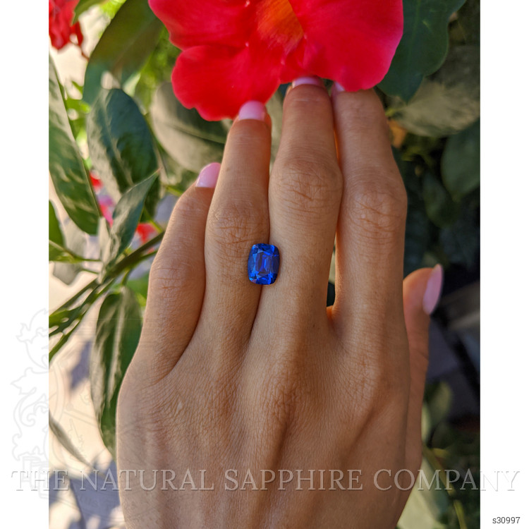 3.24 Ct. Blue Sapphire from Ceylon (Sri Lanka)