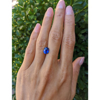 2.52 Ct. Blue Sapphire from Ceylon (Sri Lanka) Life Style