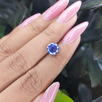 2.64 Ct. Blue Sapphire from Ceylon (Sri Lanka) Life Style