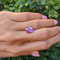 5.13 Ct. Pinkish Purple Sapphire from Ceylon (Sri Lanka) Life Style