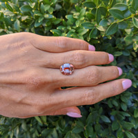 4.76 Ct. Bi Color Sapphire from Madagascar Life Style