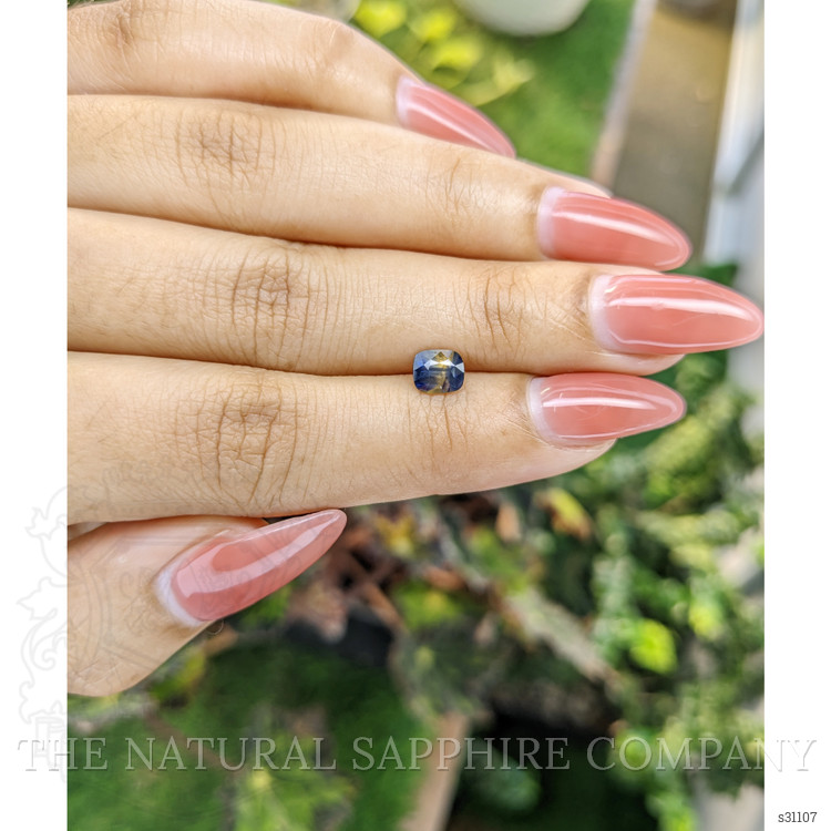 0.95 Ct. Bi Color Sapphire from Ceylon (Sri Lanka)