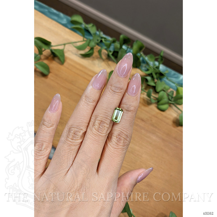 2.59 Ct. Yellowish Green Sapphire from Montana