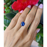 3.12 Ct. Blue Sapphire from Ceylon (Sri Lanka) Life Style