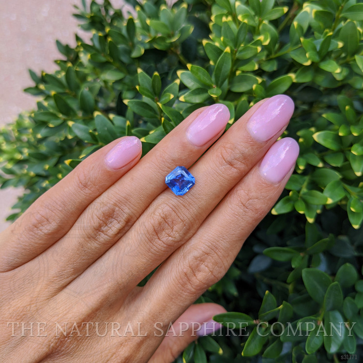 2.98 Ct. Blue Sapphire from Ceylon (Sri Lanka)