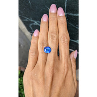 6.17 Ct. Blue Sapphire from Ceylon (Sri Lanka) Life Style