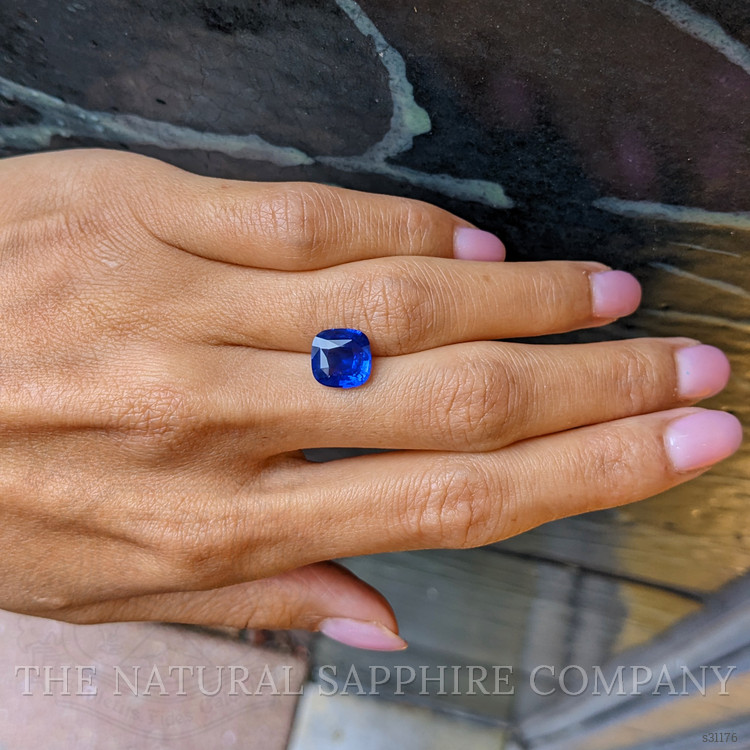 4.04 Ct. Blue Sapphire from Ceylon (Sri Lanka)