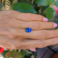 3.33 Ct. Blue Sapphire from Ceylon (Sri Lanka) Life Style