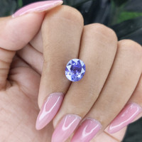 4.04 Ct. Bluish Purple Sapphire from Ceylon (Sri Lanka) Life Style