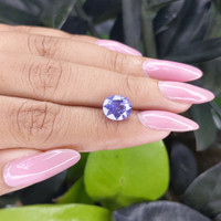 4.04 Ct. Bluish Purple Sapphire from Ceylon (Sri Lanka) Life Style