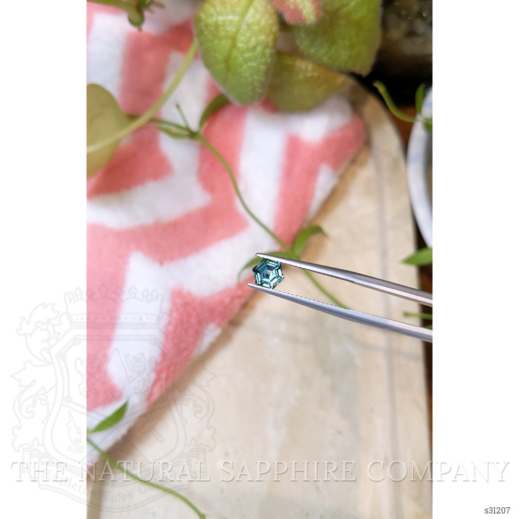 1.05 Ct. Bluish Green Sapphire from Montana