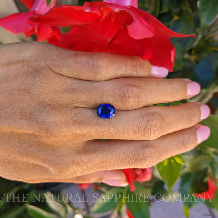 3.05 Ct. Blue Sapphire from Ceylon (Sri Lanka)