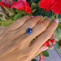 3.60 Ct. Blue Sapphire from Ceylon (Sri Lanka) Life Style