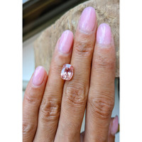 3.98 Ct. Padparadscha Sapphire from Ceylon (Sri Lanka) Life Style