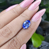 3.01 Ct. Blue Sapphire from Ceylon (Sri Lanka) Life Style
