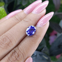 3.54 Ct. Color Change Sapphire from Ceylon (Sri Lanka) Life Style