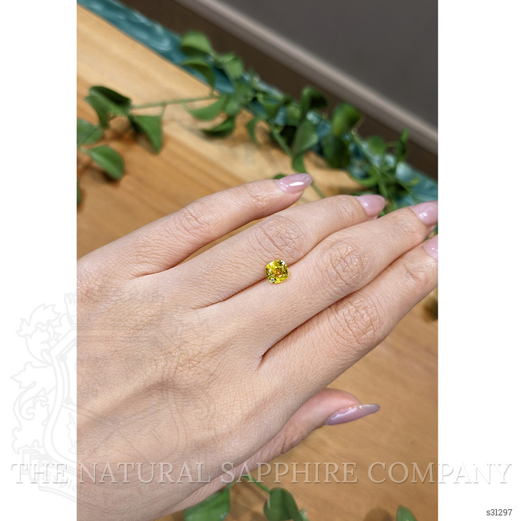 1.07 Ct. Yellow Sapphire from Ceylon (Sri Lanka)