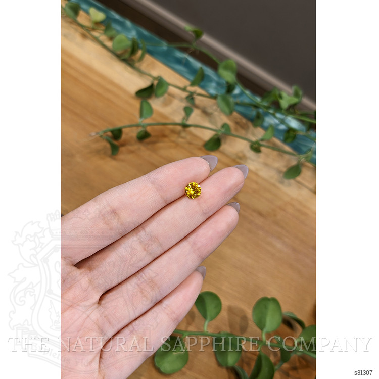 1.15 Ct. Yellowish Orange Sapphire from Ceylon (Sri Lanka)