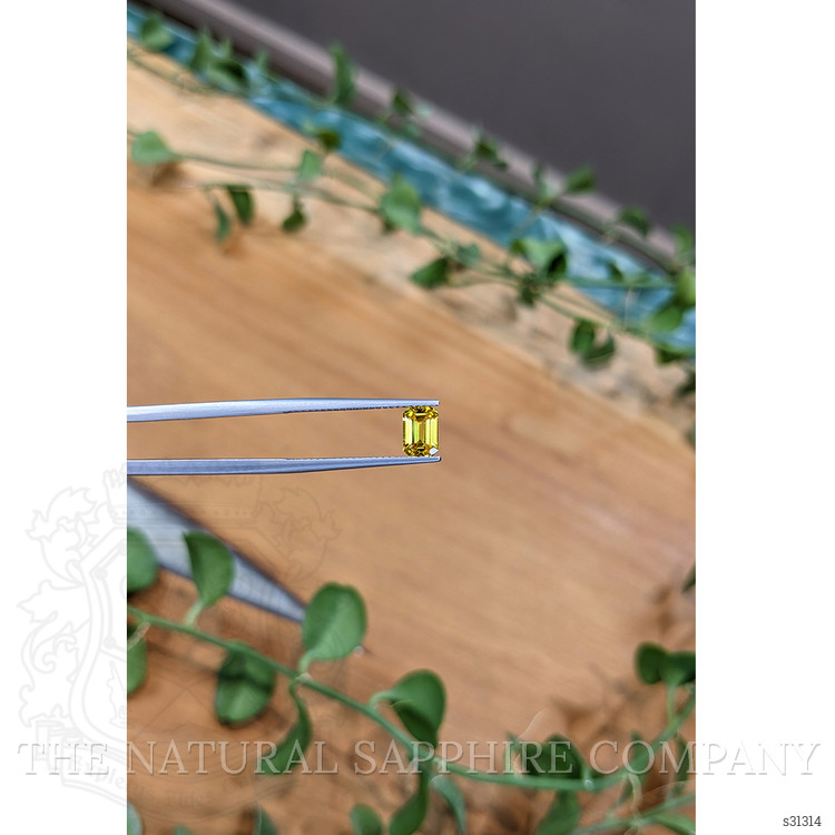 0.98 Ct. Yellow Sapphire from Ceylon (Sri Lanka)